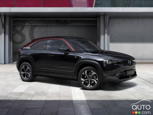 Mazda présente son MX-30 hybride rechargeable à moteur rotatif